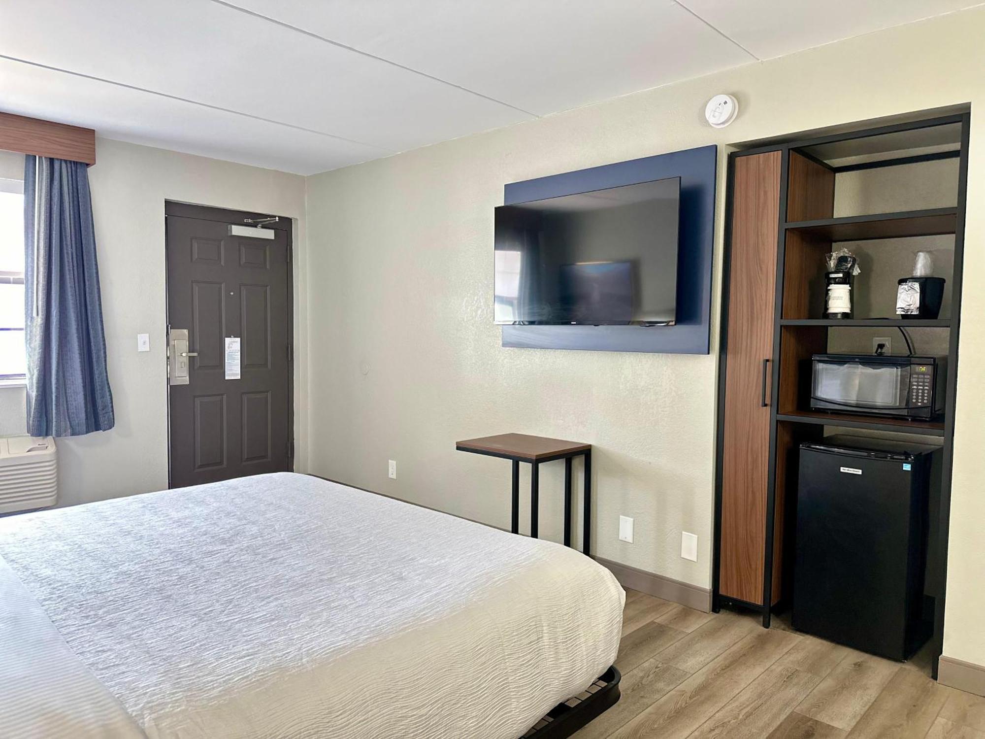 La Quinta Inn By Wyndham Huntsville Research Park Exteriör bild