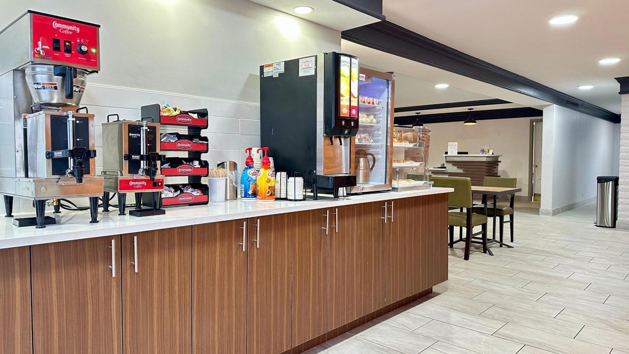 La Quinta Inn By Wyndham Huntsville Research Park Exteriör bild