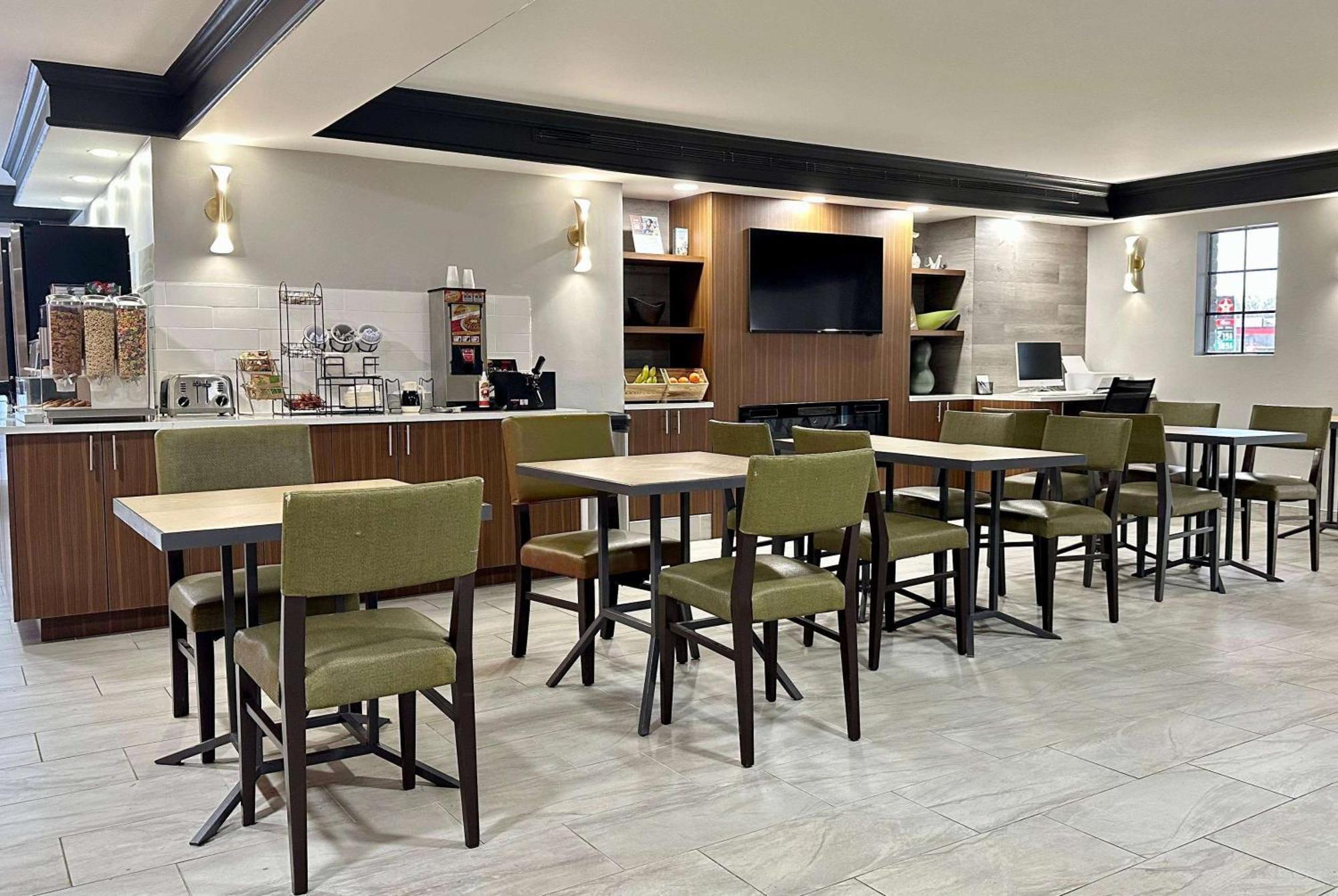 La Quinta Inn By Wyndham Huntsville Research Park Exteriör bild