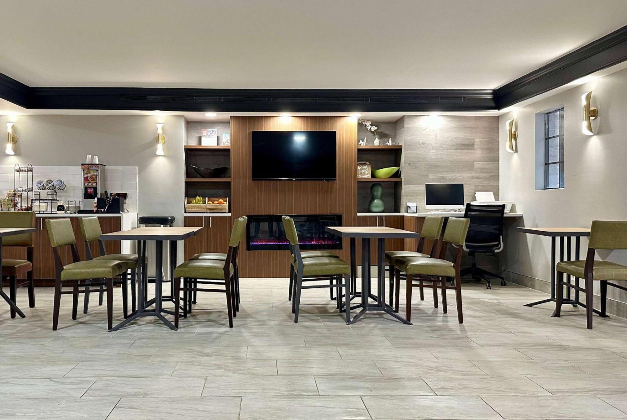 La Quinta Inn By Wyndham Huntsville Research Park Exteriör bild
