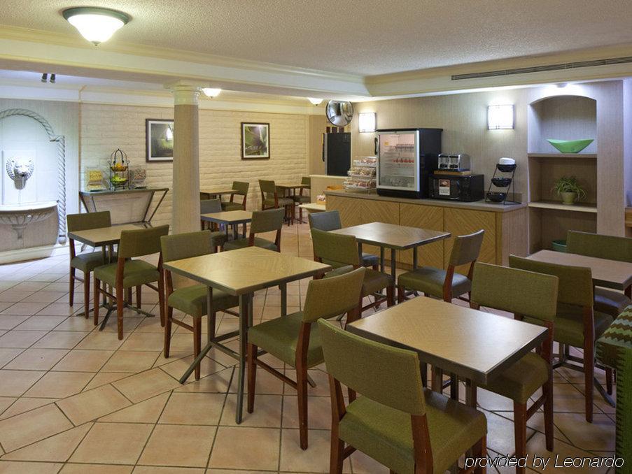 La Quinta Inn By Wyndham Huntsville Research Park Exteriör bild