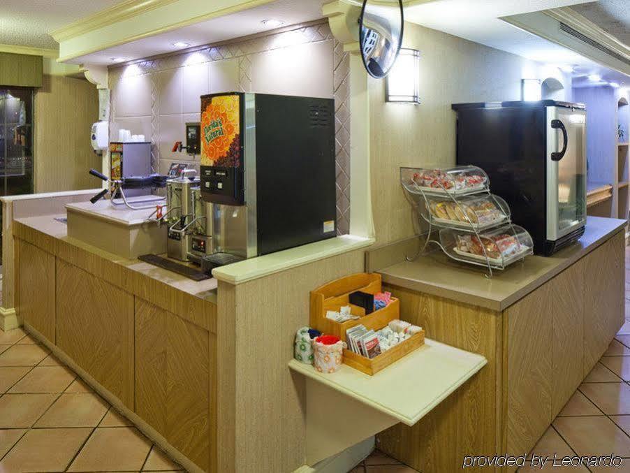 La Quinta Inn By Wyndham Huntsville Research Park Exteriör bild